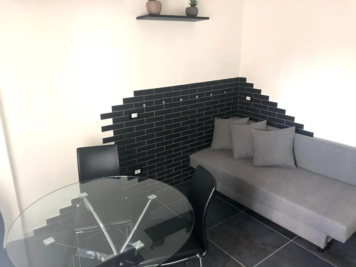 Blaxej, Nel Cuore Di Verona, Moderno Ed Elegante, 4 Posti Letto, Wi-Fi, Self Check In Apartment