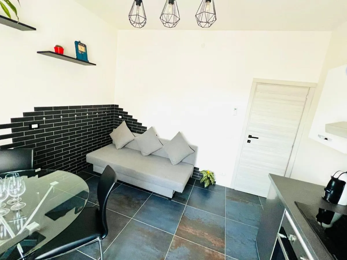 Blaxej, Nel Cuore Di Verona, Moderno Ed Elegante, 4 Posti Letto, Wi-Fi, Self Check In Apartment 0*, Verona Italy