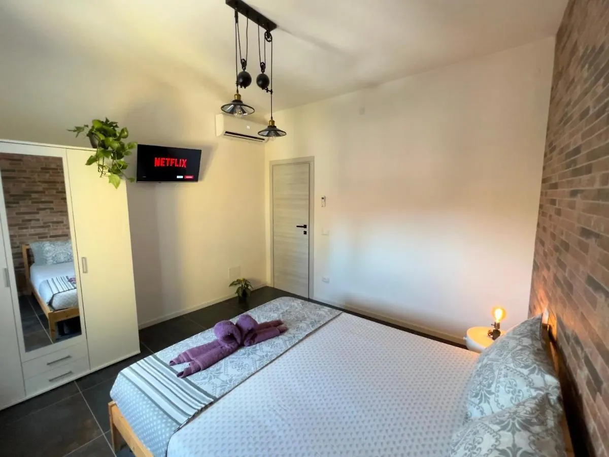 Blaxej, Nel Cuore Di Verona, Moderno Ed Elegante, 4 Posti Letto, Wi-Fi, Self Check In Apartment 0*, Verona Italy