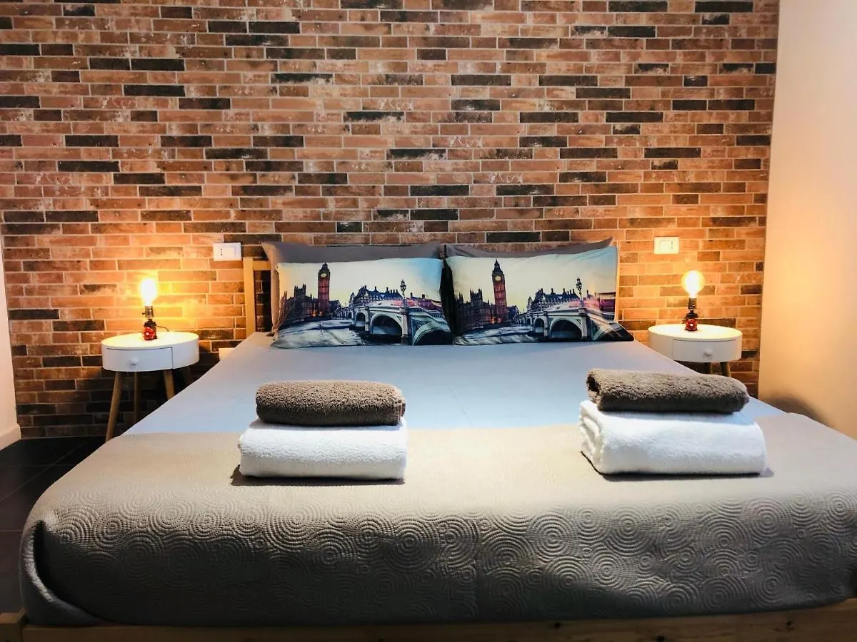 Blaxej, Nel Cuore Di Verona, Moderno Ed Elegante, 4 Posti Letto, Wi-Fi, Self Check In Appartement