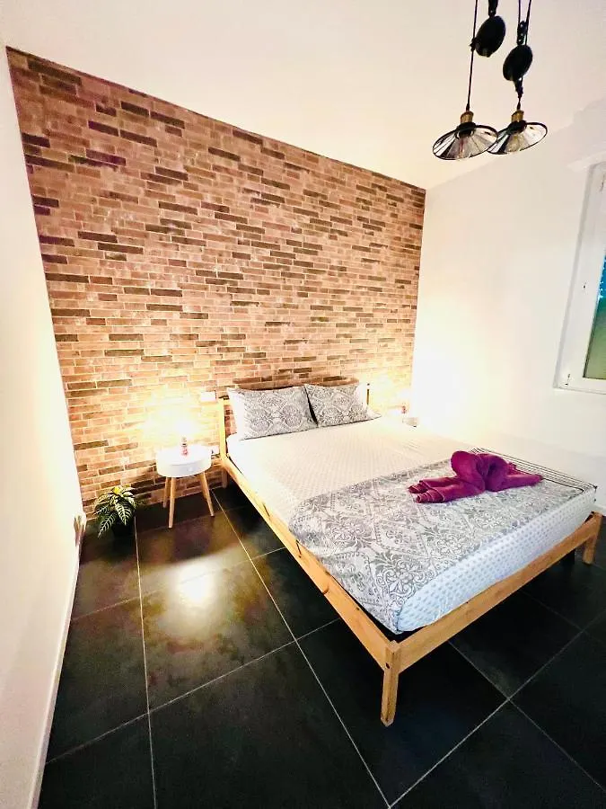Blaxej, Nel Cuore Di Verona, Moderno Ed Elegante, 4 Posti Letto, Wi-Fi, Self Check In Appartement 0*, Verona