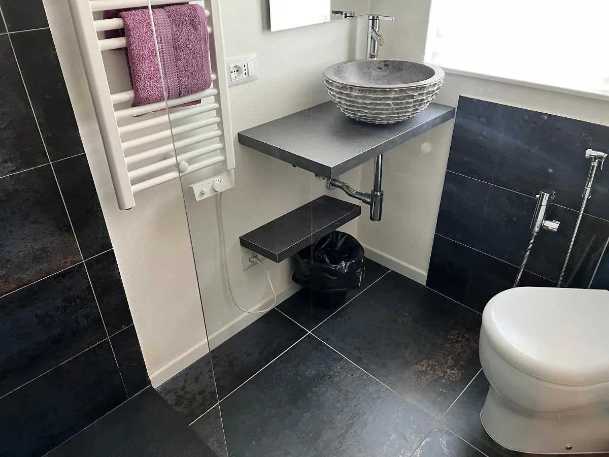 Blaxej, Nel Cuore Di Verona, Moderno Ed Elegante, 4 Posti Letto, Wi-Fi, Self Check In Appartement Verona